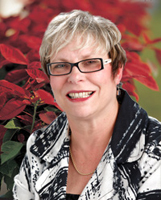 photo of Lois Wales, President of the Manitoba Government and General Employees' Union (MGEU/NUPGE)